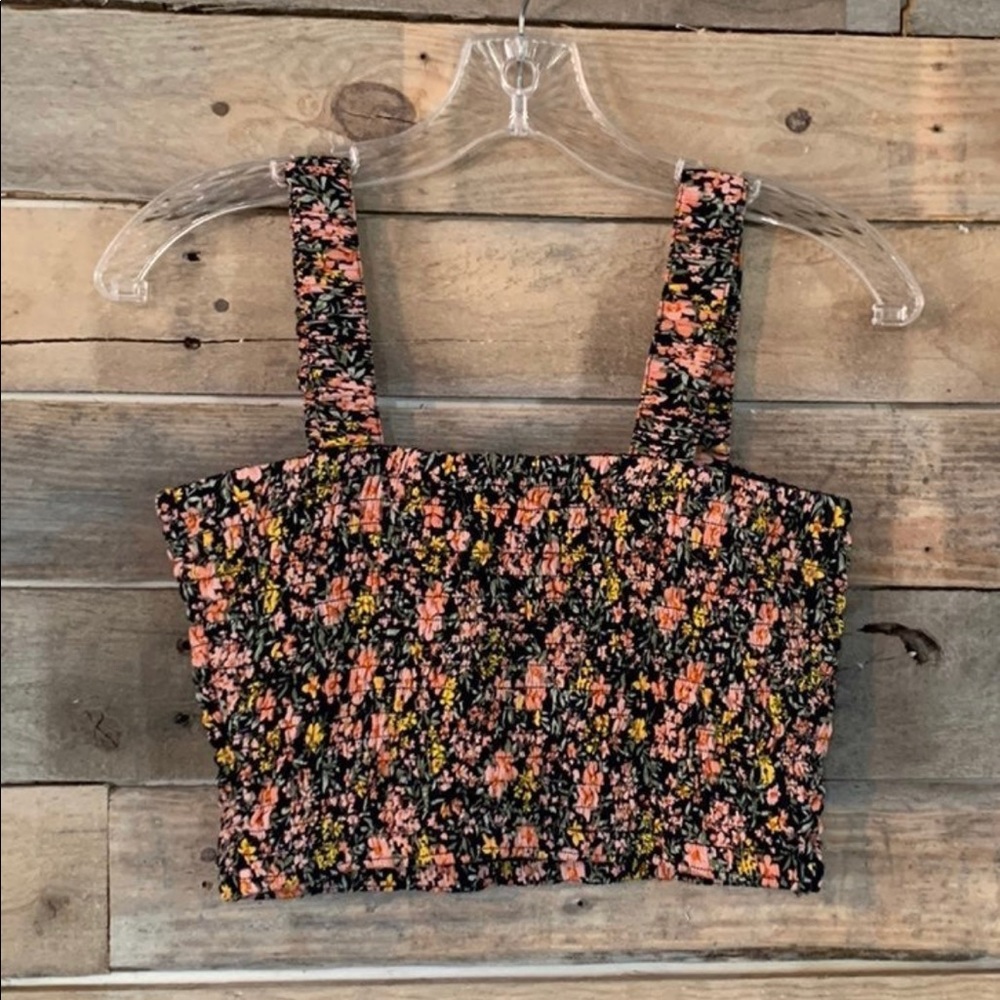 Floral Scrunched Crop Top